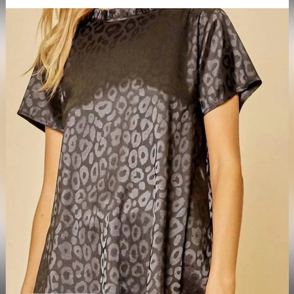 Savanna Jane Tops - Savannah Janes Black Leopard Top